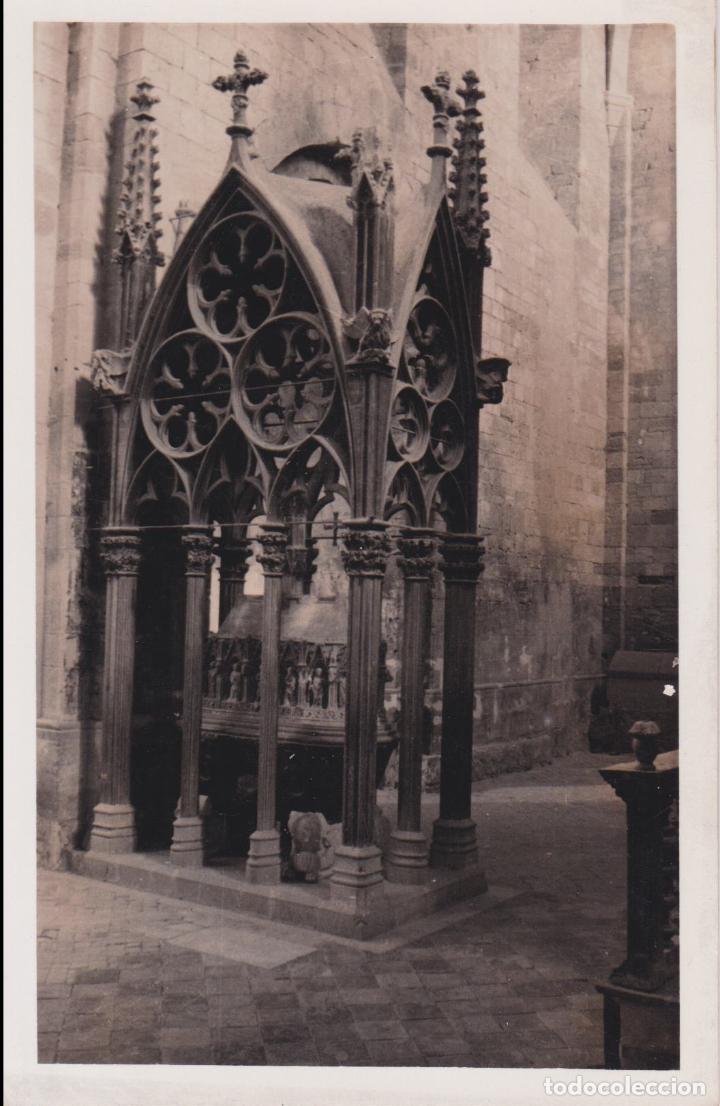 Postales: REAL MONASTERIO DE SANTES CREUS, PANTE&Oacute;N DEL REY PEDRO III &ndash; S/C
