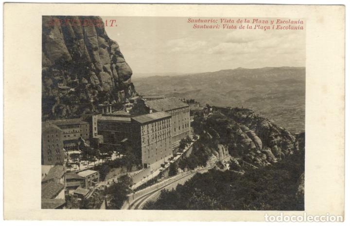 Postales: POSTAL FOTOGRAFICA - MONTSERRAT - SANTUARIO: VISTA DE LA PLAZA Y ESCOLANIA.