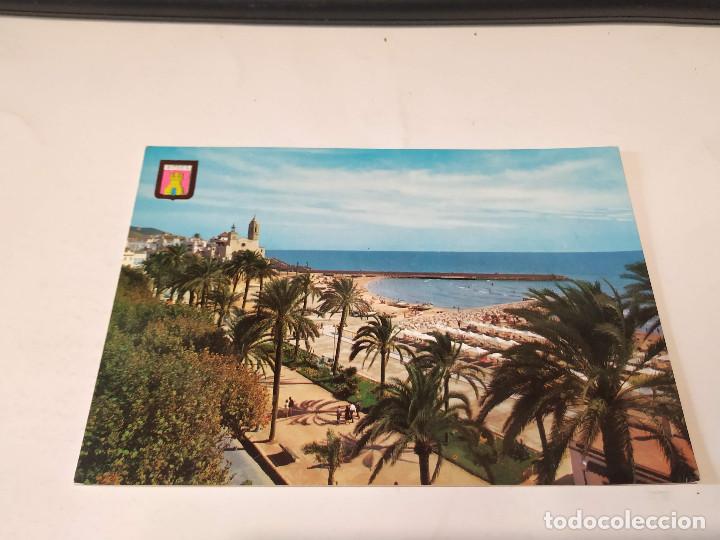 Postales: GARRAF - POSTAL SITGES - PASEO DE LA RIBERA - PLAYA E IGLESIA - Foto 1