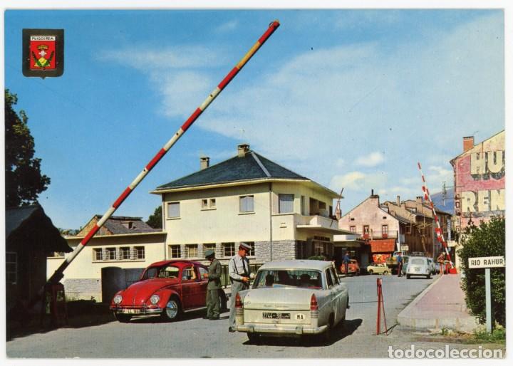 Cartes Postales: m02109 puigcerda frontera 1963 escudo de oro n&ordm;741 AUSTIN CAMBRIDGE vw beetle renault 4