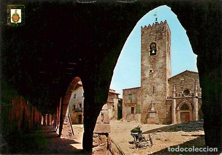 Postais: m05487 2436 Santa Pau Porticos Plaza Con Iglesia Y Campanario Romanico De Santa Maria 1965 Escudo De