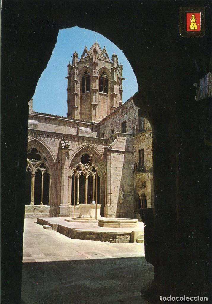 Postais: m06631 Vallbona De Les Monges Claustro Y Campanario 1967 Escudo De Oro N&ordm;3574