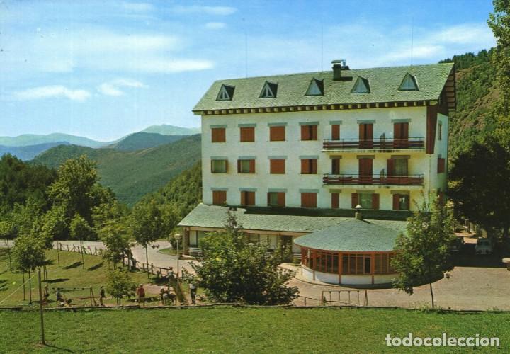 Postales: m06820 Castellar De N' Hug Edificio Y Parque Infantil Del Hostal Les Fonts 1969 Deseuras N&ordm;8
