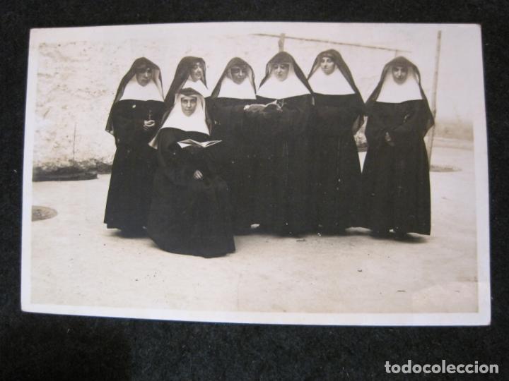 Postais: MONTSERRAT ?? -MONJAS-FOTOGRAFICA-POSTAL ANTIGUA-(83.111)