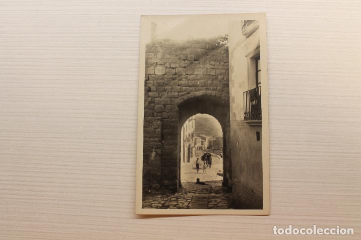 Cartoline: POSTAL CARDONA, PORTAL DE GRAELLS PEL CANT&Oacute; DE DINTRE, ED. FOTOGR&Aacute;FICA