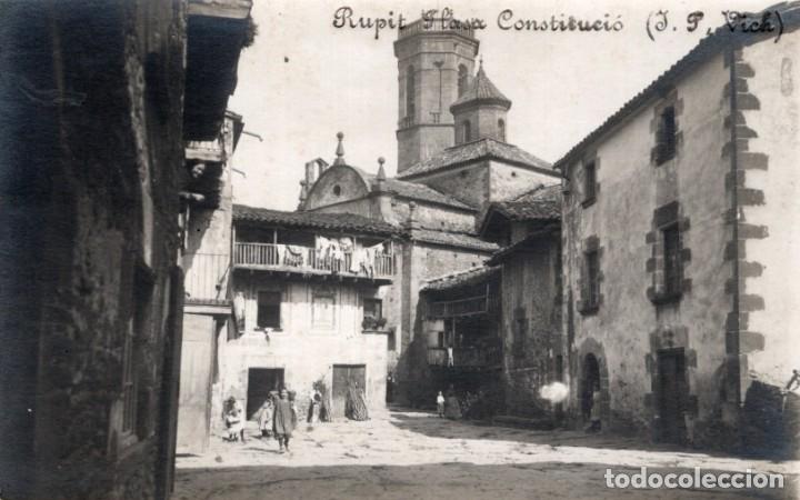 Postales: Rupit. Plaza Constituci&oacute;. J.P.Vich - Foto 1