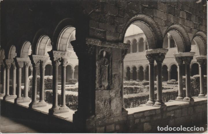 Postales: (103) RIPOLL . CLAUSTRO DEL MONASTERIO ... SIN CIRCULAR - Foto 1