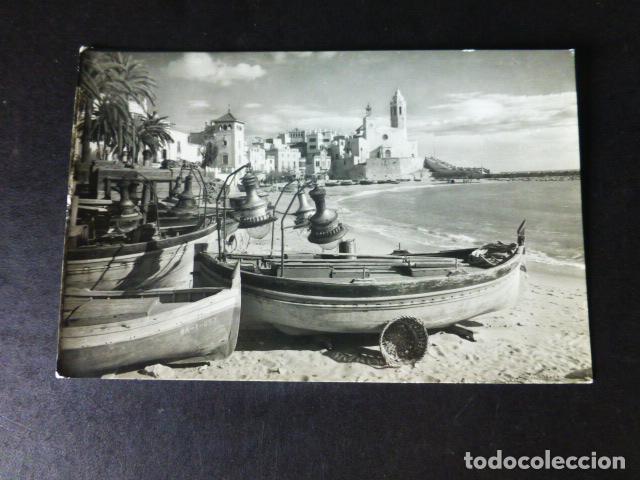 Postales: SITGES BARCELONA PLAYA Y BARCAS - Foto 1