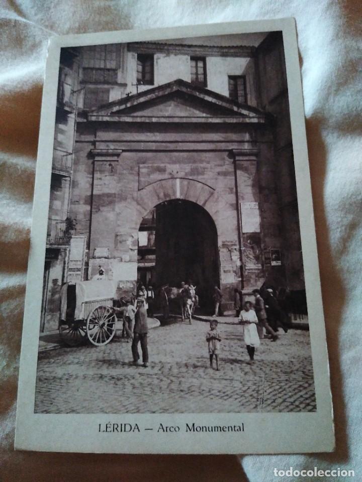 Postais: L&eacute;rida. Arco Monumental. Sin circular