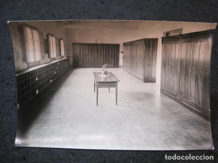 Postales: ARENYS DE MAR-COLEGIO DE LA PRESENTACION-ROPERO-FOTOGRAFIA ANTIGUA-ARCHIVO ROISIN-(88.809)