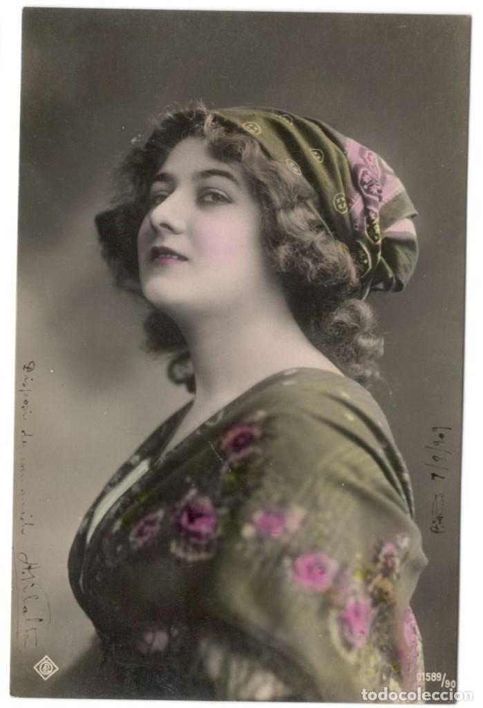 Postais: POSTAL ILUMINADA: CHICA DE PERFIL. circulada en 1909