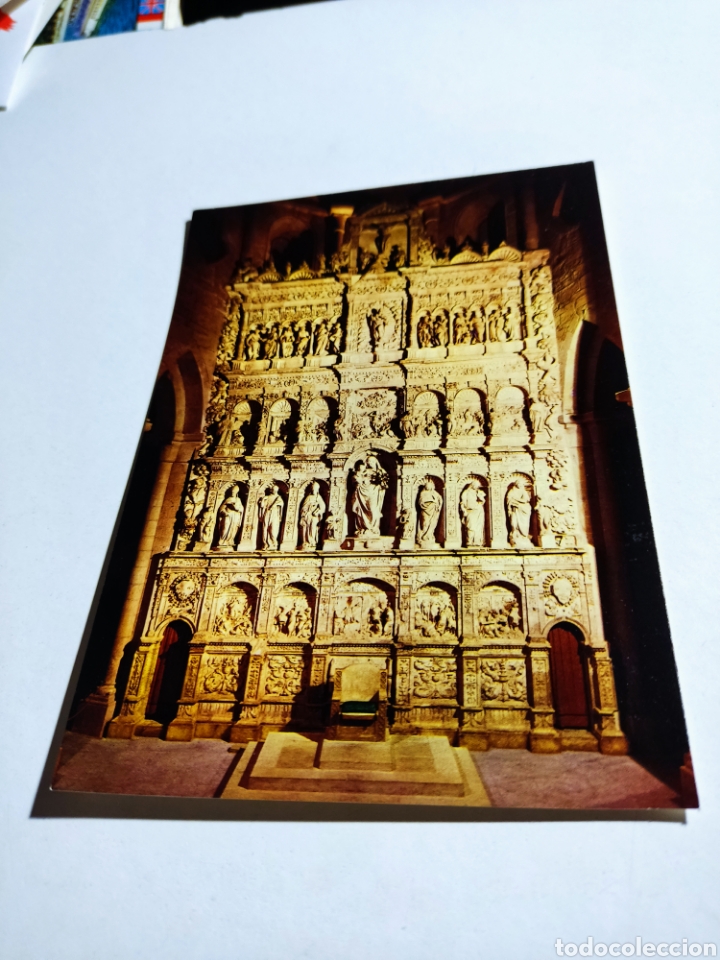 Postales: Postal. Real monasterio de Poblet retablo
