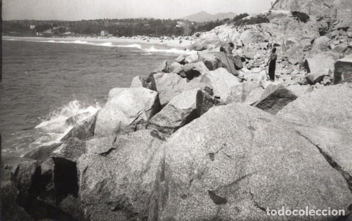 Postales: Canet de Mar. Espigon y Playa. E.M. - Foto 1