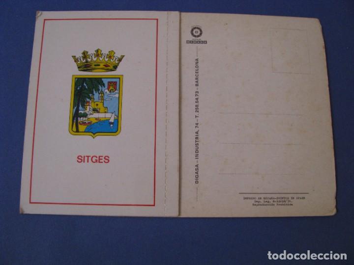 Postales: POSTAL DE SITGES. LA PLAYA DE ORO. ED. DIGASA. - Foto 3