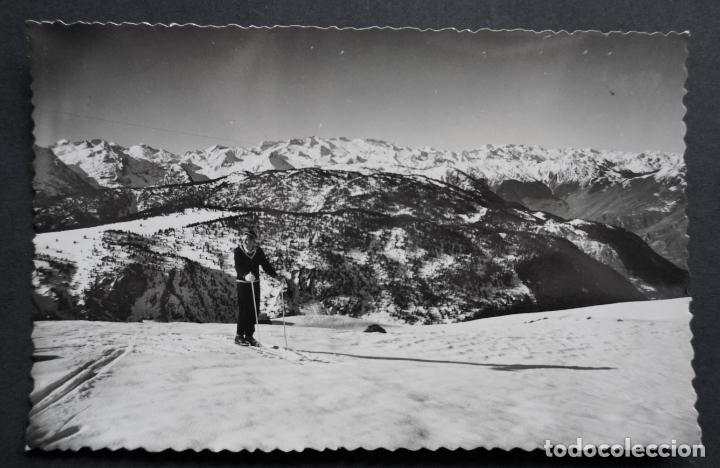 Postales: Salardu, Pistas de Baqueira y el Aneto, antigua postal sin circular