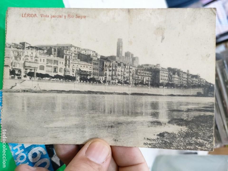 Postales: Postal LERIDA Vista Parcial y R&iacute;o Segre papel pegado por detras