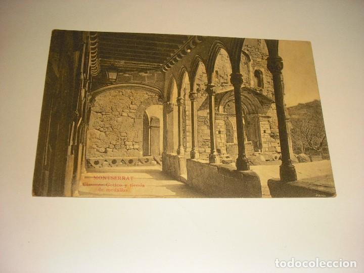 Postales: MONTSERRAT , CLAUSTRO GOTICO Y TIENDA DE MEDALLAS. ROCA , SERIE 2 N. 21. SIN CIRCULAR.