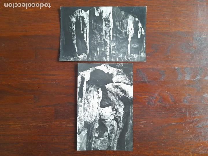 Postales: Una postal de les cuevas de Salitre en las Monta&ntilde;as de Montserrat de Collbato, 2 postales a elegir