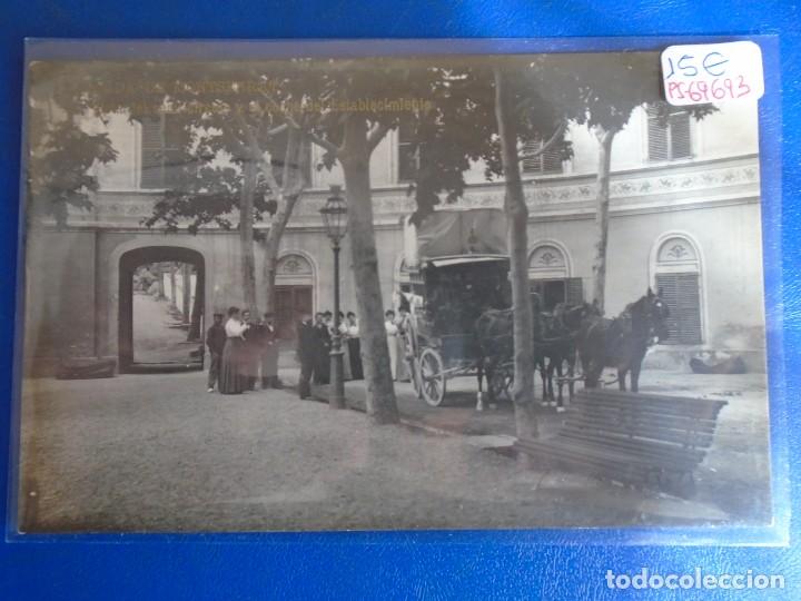 Postales: (PS-69693)POSTAL FOTOGRAFICA DE LA PUDA DE MONTSERRAT-VISTA DEL SEMI CIRCULO Y COCHE DEL ESTABLECIMI