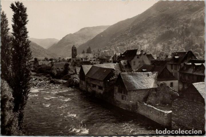 Postales: Valle de Ar&aacute;n (L&eacute;rida) - R&iacute;o Garona y vista de L&eacute;s - Ed. Of. Tur. Pobla Segur n&ordm; 340 - 150x99mm.