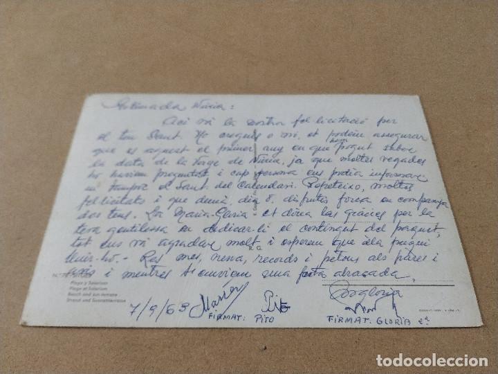 Postales: GARRAF - POSTAL SITGES - PLAYA Y SOLARIUM - Foto 2