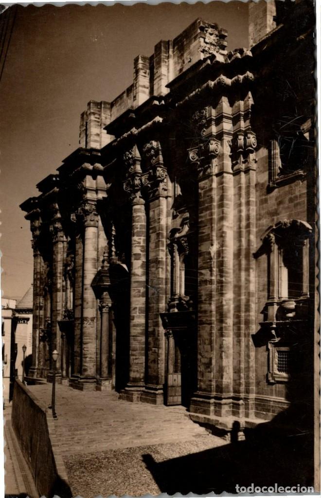 Postales: Tortosa - Fachada principal de la Catedral - Ed. Garc&iacute;a Garrabella n&ordm; 2 - 140x89mm.