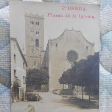 Postales: ANTIGUA POSTAL FOTOGRAFICA PLAZA DE LA IGLESIA Nº 2 BREDA GERONA 1928. FOTO SERRA BARCELONA. Lote 353501358