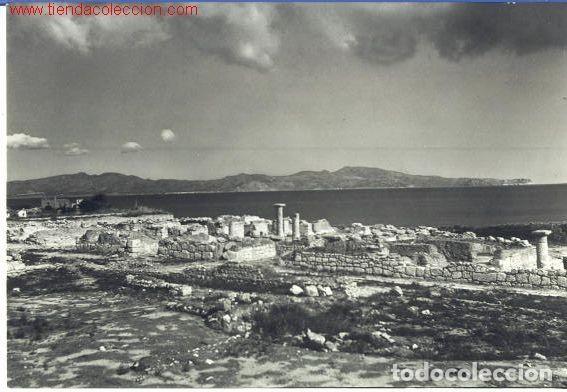 Postales: Ampurias.- Edificaciones de la ciudad romana, enfrente del pueblo de Rosas que d&aacute; nombre a la bah&iacute;a