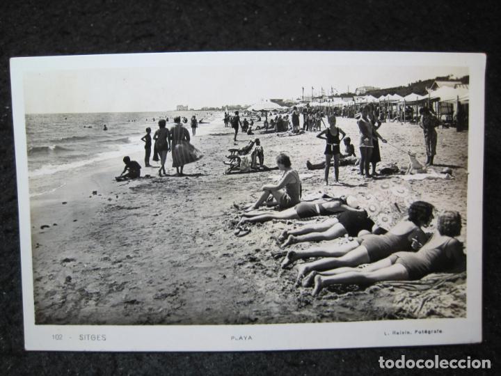 Postais: SITGES-PLAYA-102-ROISIN-FOTOGRAFICA-POSTAL ANTIGUA-(95.275)