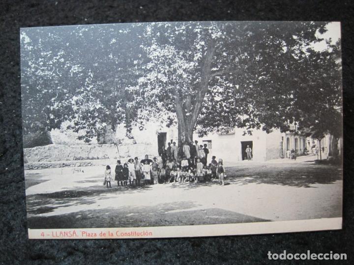 Postcards: LLAN&Ccedil;A-LLANSA-PLAZA DE LA CONSTITUCION-THOMAS-4-POSTAL ANTIGUA-(95.567)