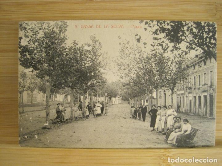 Postales: CASSA DE LA SELVA-PASEO-ROISIN-9-POSTAL ANTIGUA-(96.145)