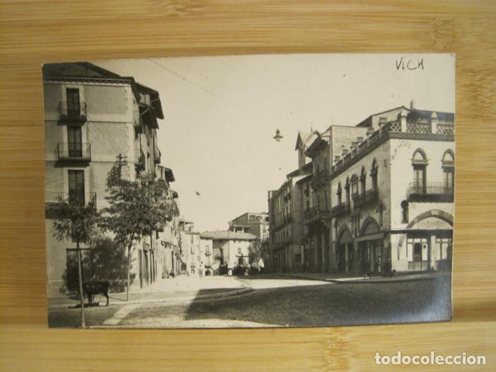 Cartoline: VIC-VICH-RAMBLA DE LAS DEVALLADES-FOTOGRAFICA-POSTAL ANTIGUA-(97.478)
