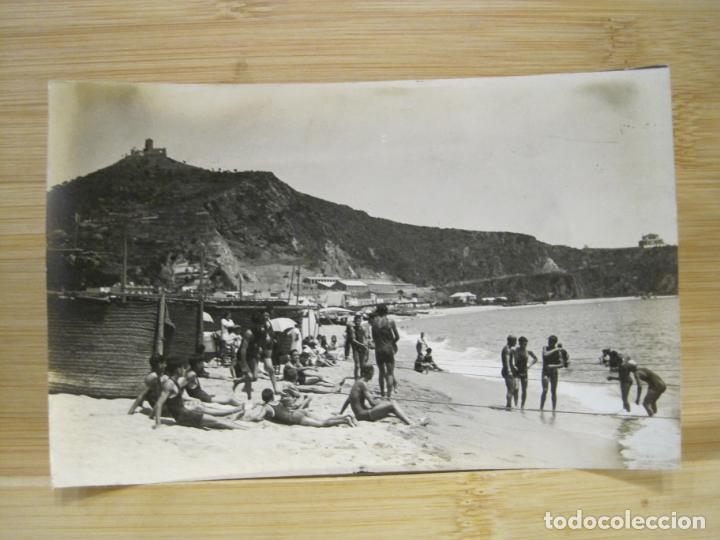 Cartes Postales: BLANES-PLAYA-FOTOGRAFICA-POSTAL ANTIGUA-(99.062)