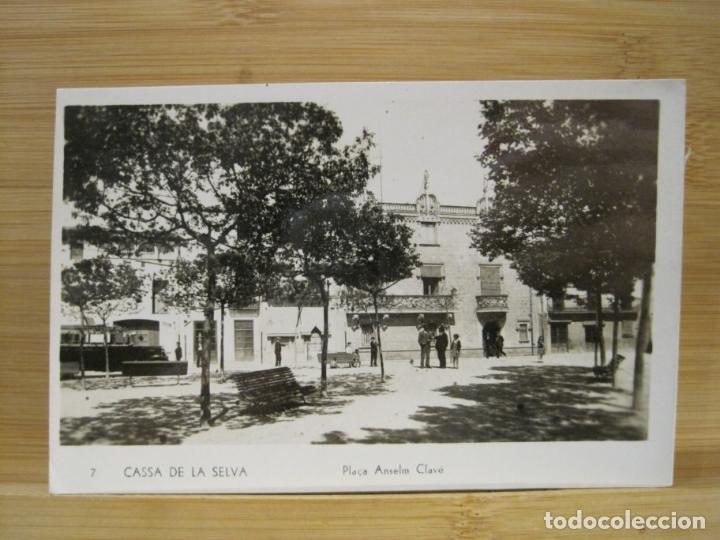 Cartes Postales: CASSA DE LA SELVA-PLA&Ccedil;A ANSELM CLAVE-FOTOGRAFICA-POSTAL ANTIGUA-(99.066)