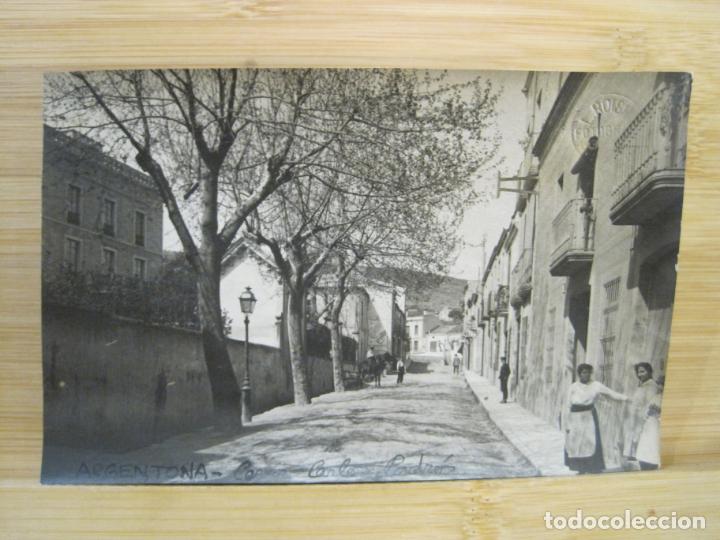 Postkarten: ARGENTONA-CARRER CALOS PADRO-FOTOGRAFICA-POSTAL ANTIGUA-(99.465)