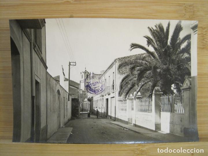 Postais: CALONGE-CARRER PI Y MARGALL-FOTOGRAFICA-POSTAL ANTIGUA-(99.593)