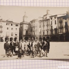 Postales: VIC - OSONA - FOTOGRÀFICA - PLAÇA MAJOR - PLAÇA MERCADAL - GRUP ANYS 1920. Lote 389113109