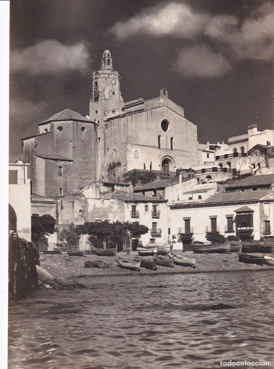 Postales: CADAQU&Eacute;S - VISTA DE LA IGLESIA - Foto 1