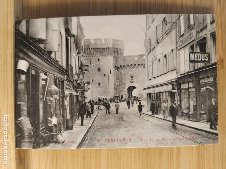 Postais: PERPINY&Agrave;-PERPIGNAN-RUE LOUIS BLANC ET LE CASTILLET-POSTAL ANTIGUA-(104.321)