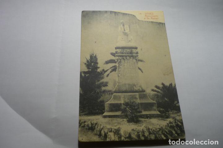 Postales: POSTAL SITGES MONUMENTO DR.ROBERT - Foto 1