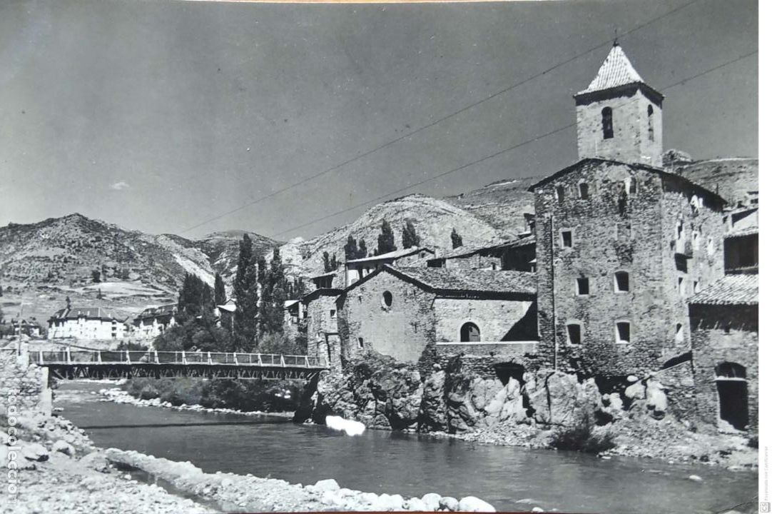 Postales: Pont de Suert. 6 Iglesia y Antiguo Puente. A. Campa&ntilde;&aacute;. Usada con sello. Blanco/Negro