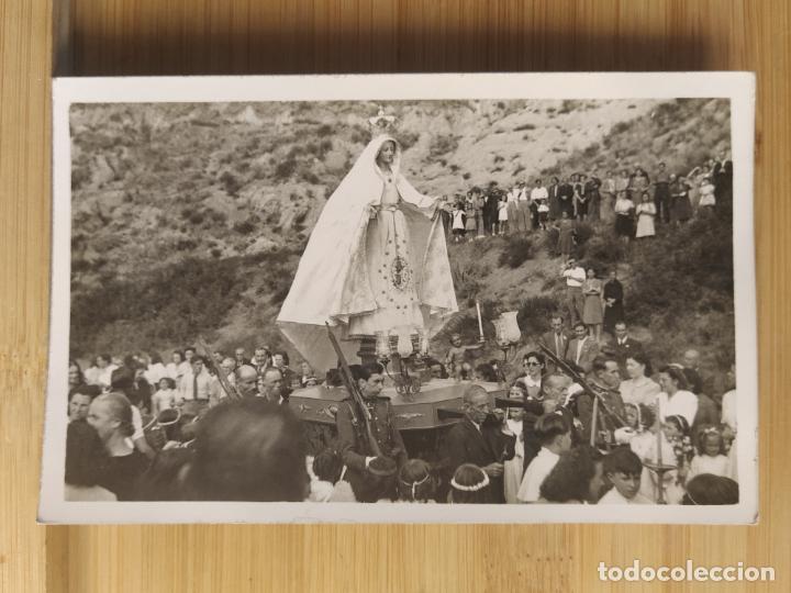 Postais: PROCESION ROMERIA VIRGEN - LUGAR SIN IDENTIFICAR -FOTOGRAFICA-POSTAL ANTIGUA-(106.131)