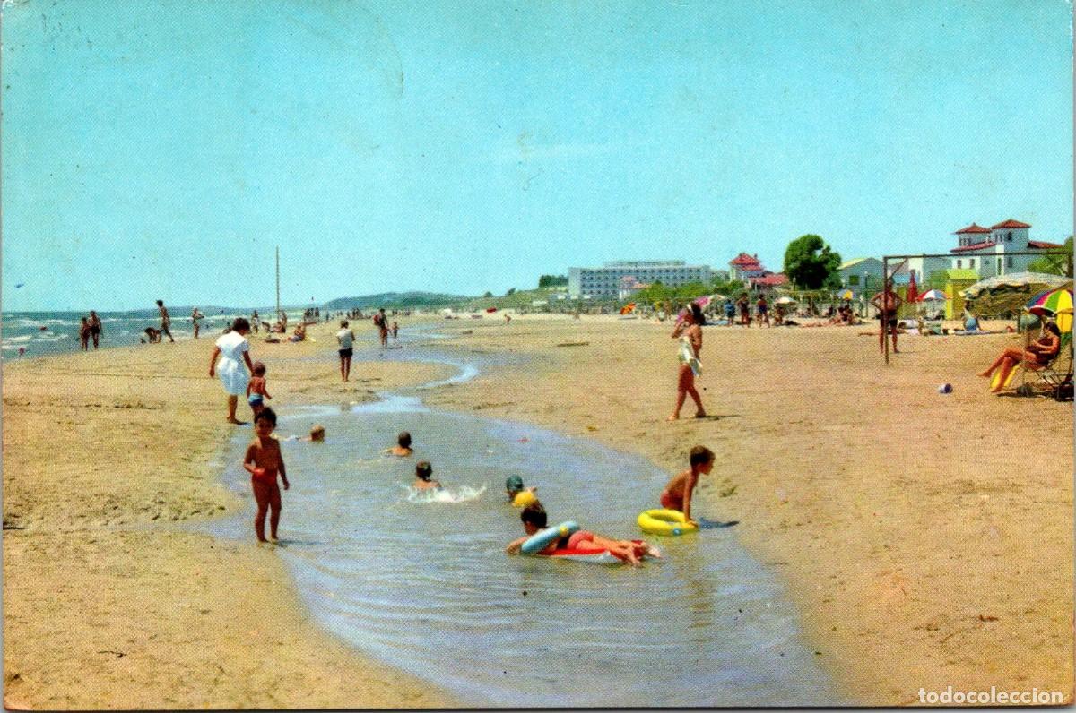 Postales: Playas de Comarruga - Foto Comas - DL B 11533 - 150x100mm