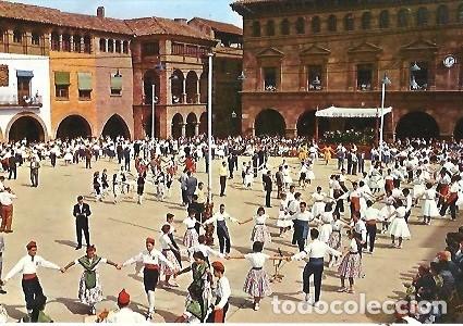 Postkarten: POSTAL A COLOR SERIE II NUM 5015 DANZAS Y BAILES REGIONALES DE ESPA&Ntilde;A SARDANAS EN EL PUEBLO ESPA&Ntilde;OL