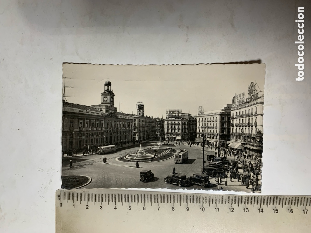 Postales: POSTAL. MADRID. PUERTA DEL SOL. DOM&Iacute;NGUEZ. - Foto 1