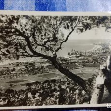 Cartoline: BARCELONA SITGES Nº 12, PLAYA DE MODA VISTA GENERAL PANORAMICA. FOTOGRAFO A. ZERKOWITZ, CURSADA 1945