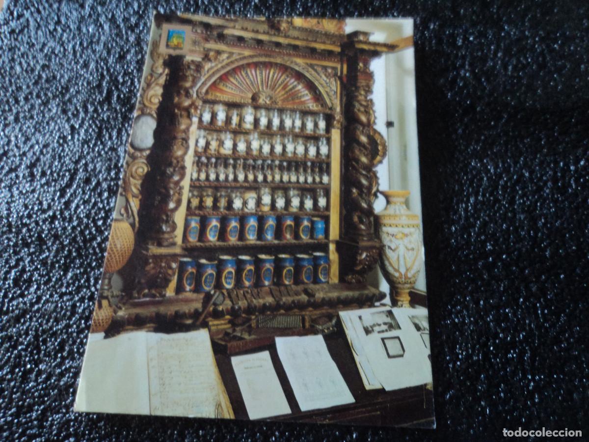 Postales: 7 LLIVIA (Girona): Detall de la Farmacia, ed. escudo