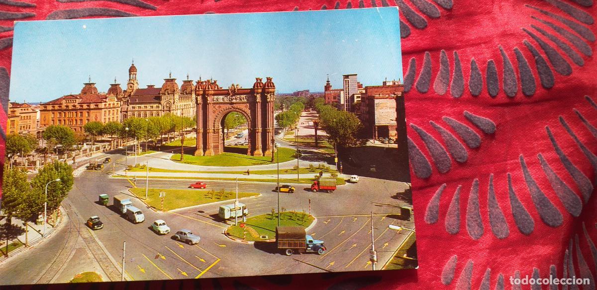Postales: BARCELONA-RVD-150X105mm.-NO ESCRITA-N&ordm;555-EL ARCO DEL TRIUNFO Y EL PALACIO DE JUSTICIA