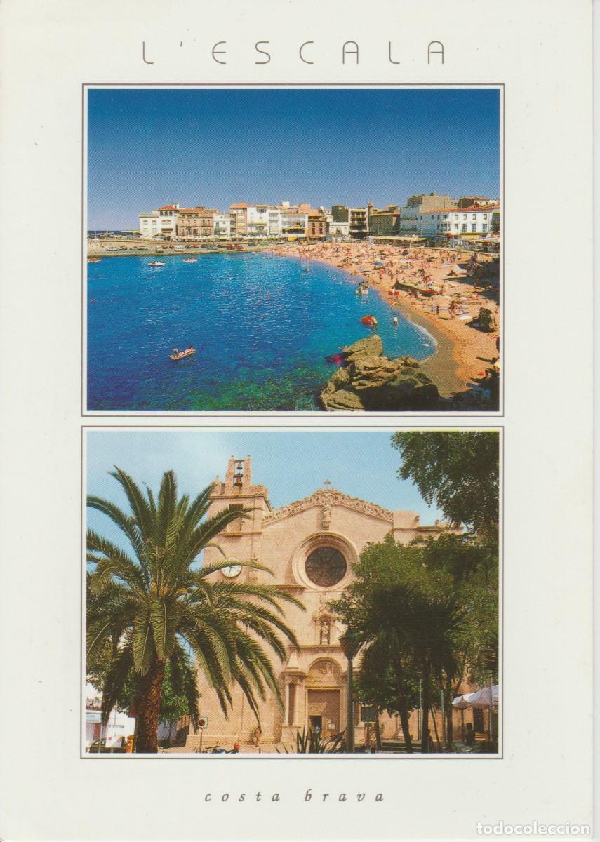 Postales: (3050) L'ESCALA. COSTA BRAVA. ESGLESIA I PLATJA