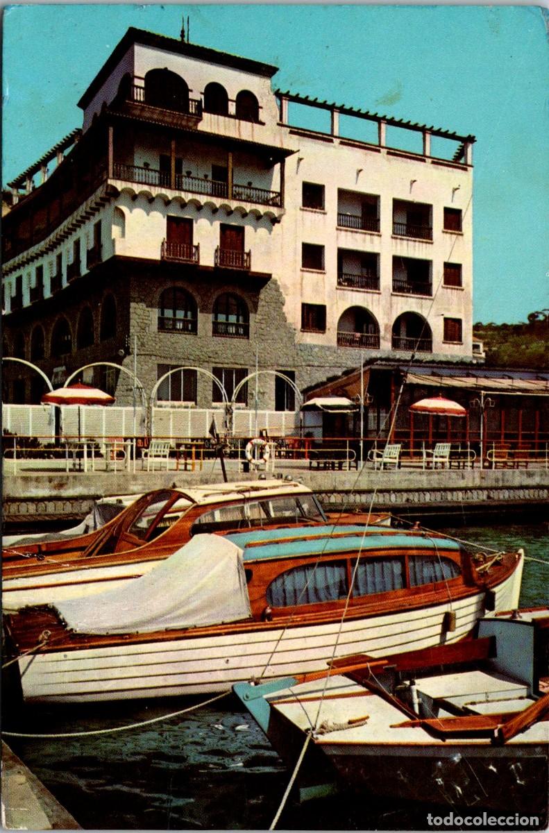 Cartes Postales: Arenys de Mar - Club N&aacute;utico - Campa&ntilde;&aacute; y Puig Ferr&aacute;n Serie II N&uacute;m. 811 - Coloreada - 148x98mm